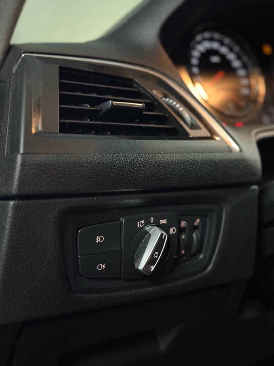 2017 BMW 1 Series - view 18