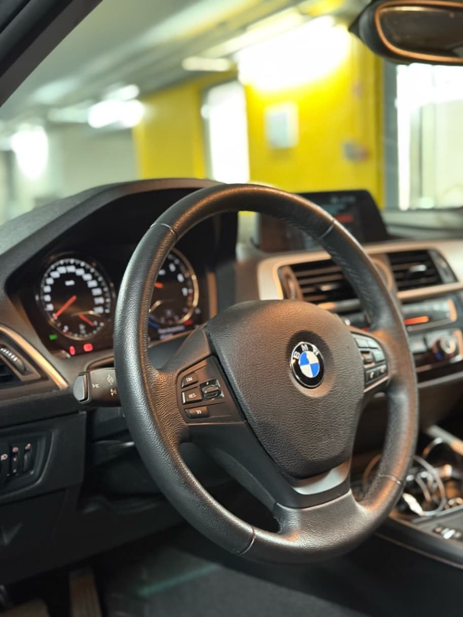 2017 BMW 1 Series - view 26