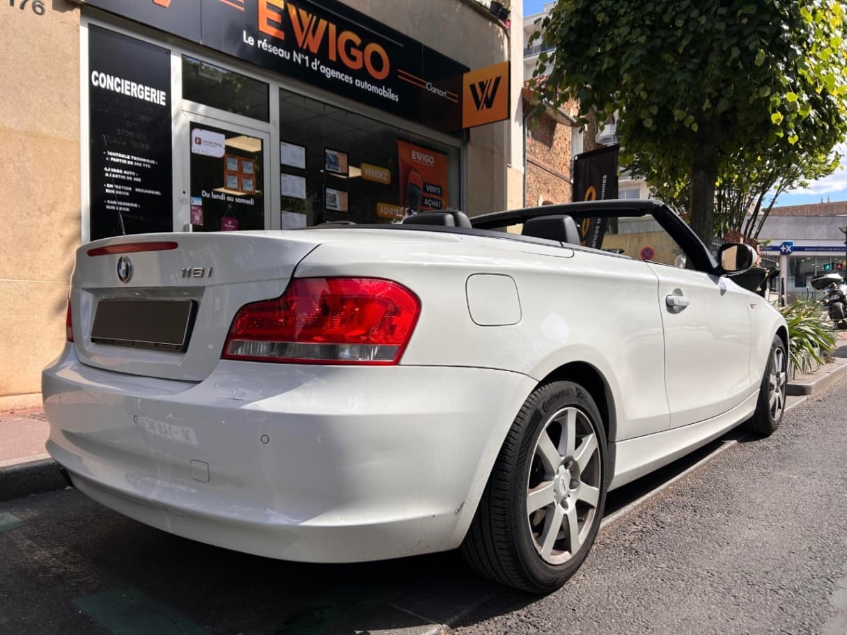 2012 BMW Série 1 - 118i Cabriolet - view 3