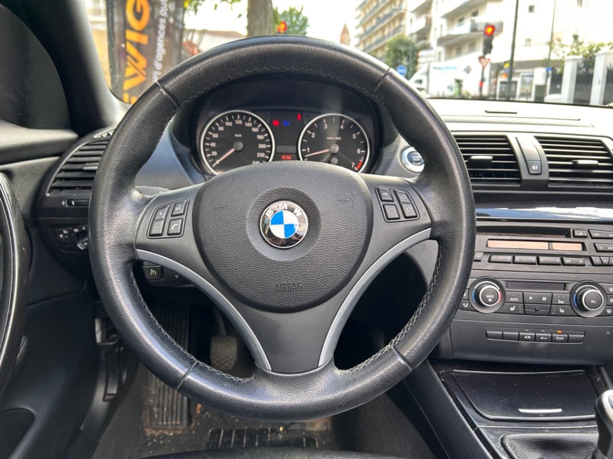 2012 BMW Série 1 - 118i Cabriolet - view 17