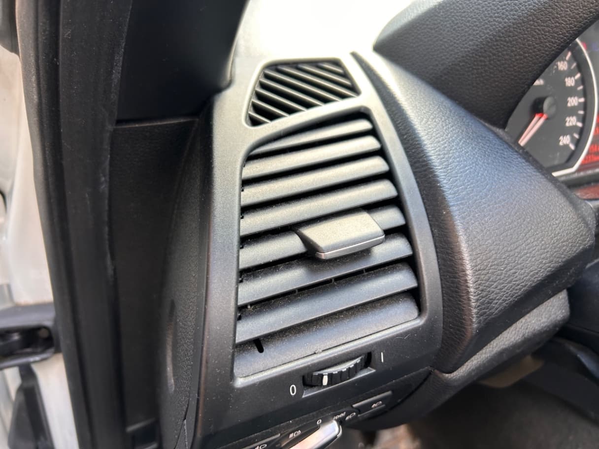 2012 BMW Série 1 - 118i Cabriolet - view 24