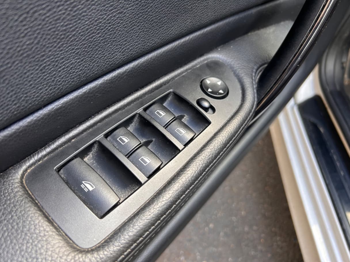 2012 BMW Série 1 - 118i Cabriolet - view 26